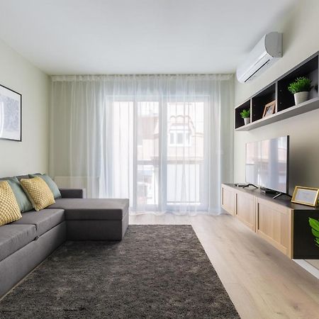 Second Home Apartment Budapest Luaran gambar