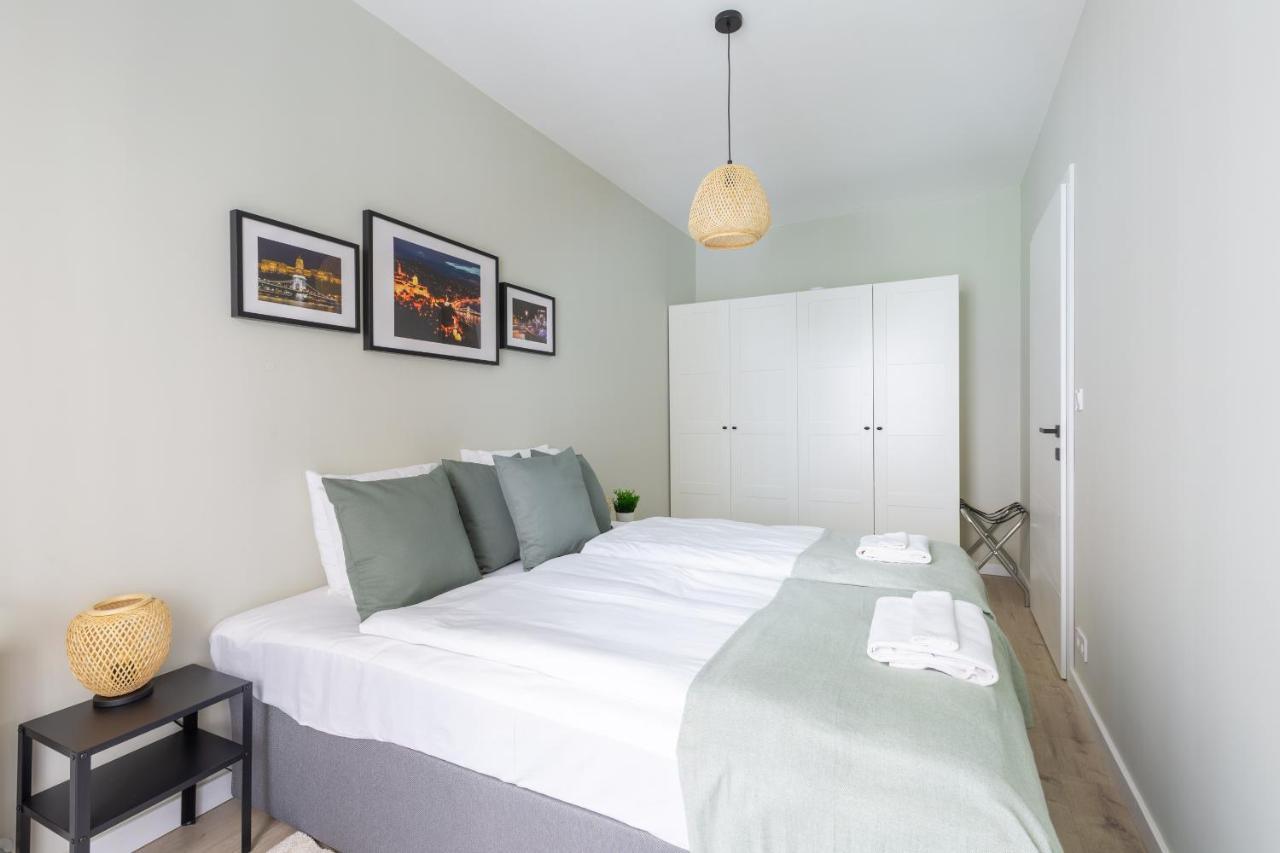 Second Home Apartment Budapest Luaran gambar