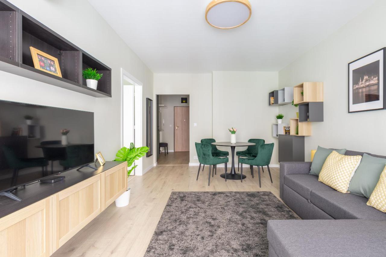 Second Home Apartment Budapest Luaran gambar