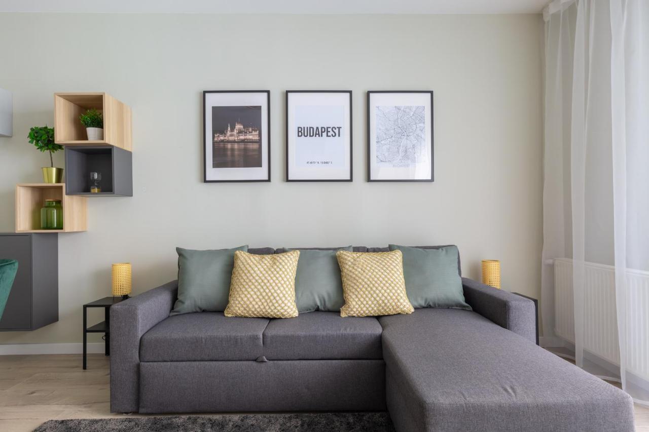 Second Home Apartment Budapest Luaran gambar