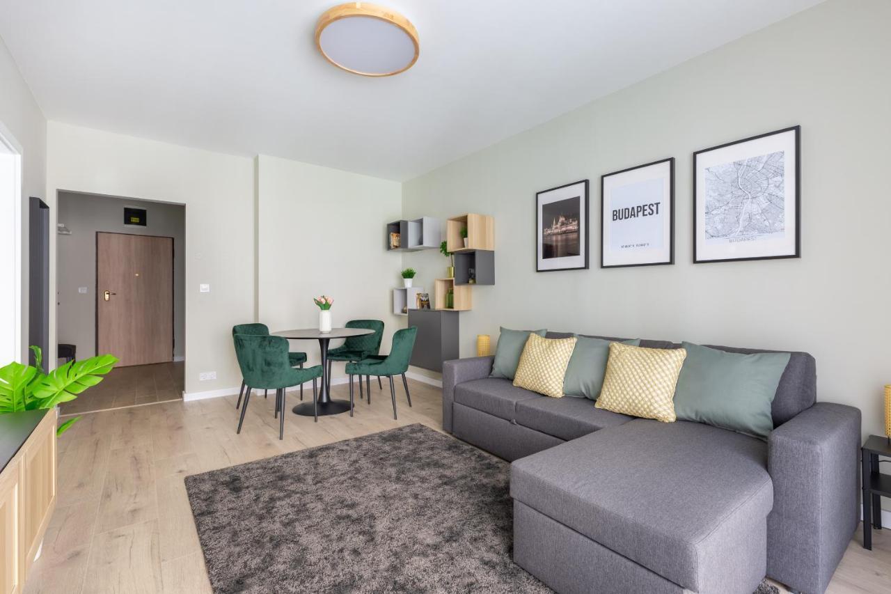 Second Home Apartment Budapest Luaran gambar