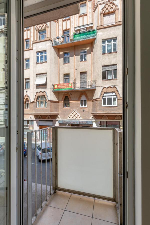 Second Home Apartment Budapest Luaran gambar